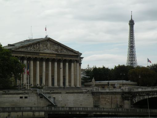  Palais Bourbon et Tour Eiffel